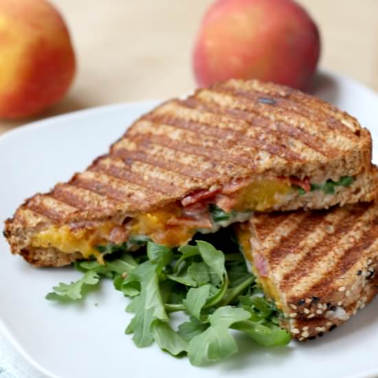 Peach, Bacon and Agurula Sandwich