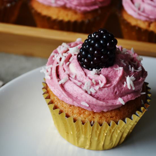 Blackberry and Coconut Cupcakes