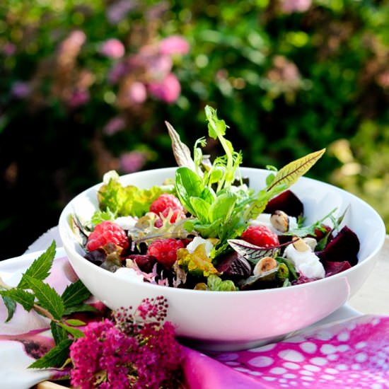 Summer Salad with Raspberries