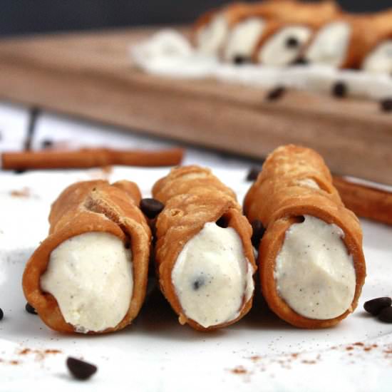 Pumpkin Spice Cannoli