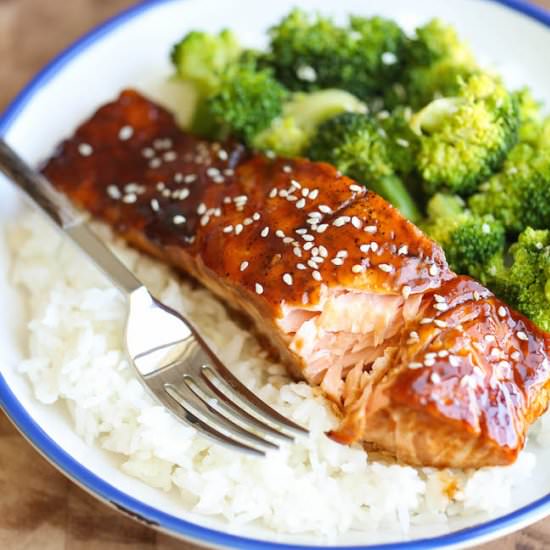 Teriyaki Salmon and Broccoli Bowls