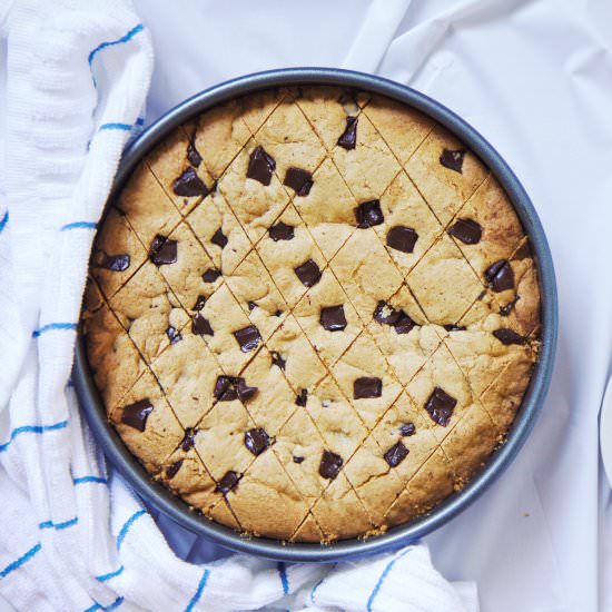 Cinnamon Chocolate Chip Cookie
