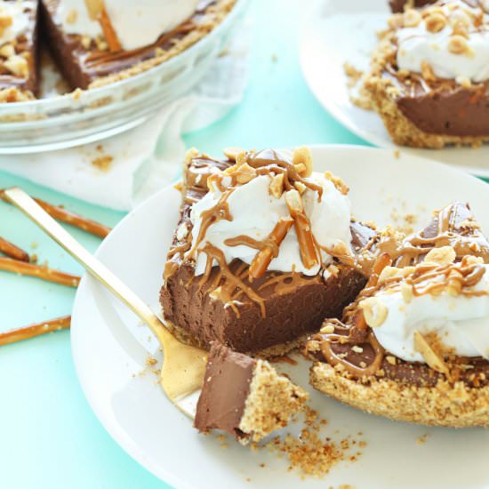 Pretzel Peanut Butter Chocolate Pie