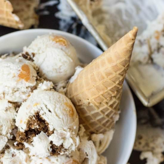 Gingersnap Peach Crumble Ice Cream