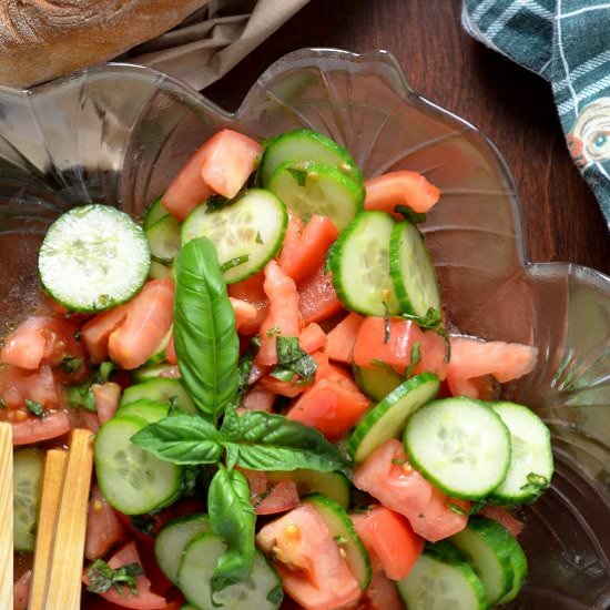 Italian Tomato Cucumber Salad