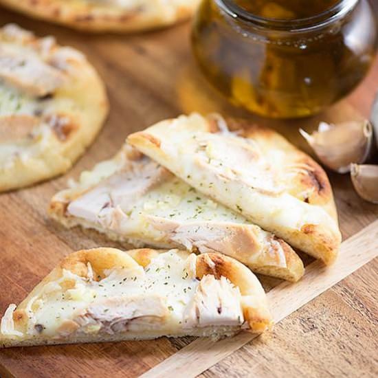Spicy Garlic Chicken Flatbread