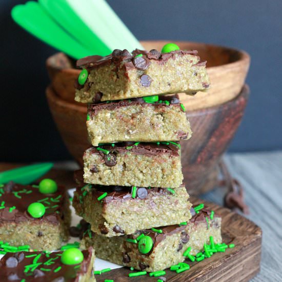 Mint Chocolate Chip Protein Bars