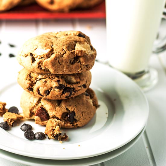 Sweet & Salty Almond Butter Cookies