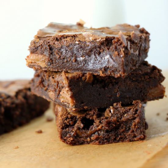 One Bowl Chocolate Caramel Brownies