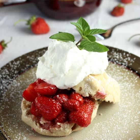 Strawberry Rhubarb Shortcake