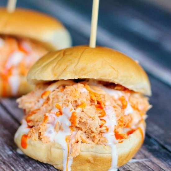 Slow Cooker Buffalo Chicken Sliders