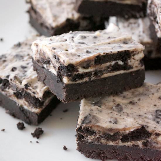 No-bake cookies ‘n’ cream bars