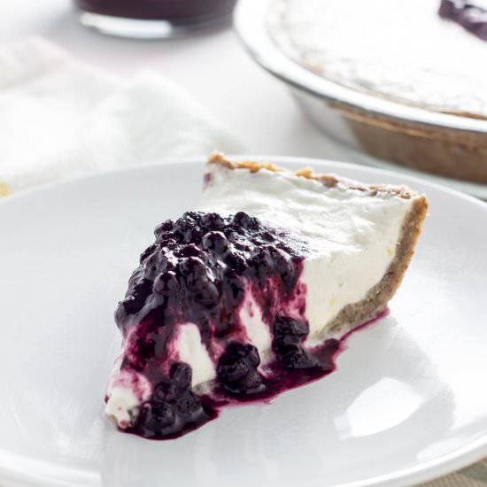 Lemon ice cream pie