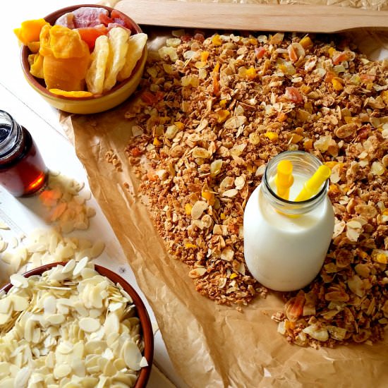 Pineapple, Papaya and Mango Granola