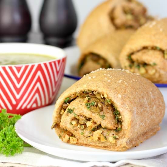 Walnut and Olive Spelt Bread Rolls