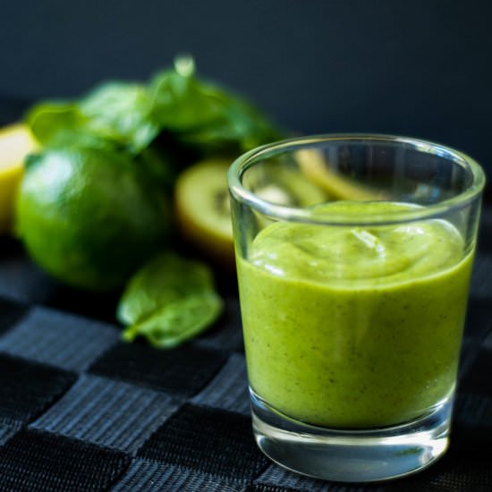 Kiwi Avocado Lime Smoothie