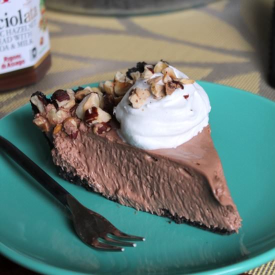 No-Bake Chocolate Hazelnut Pie