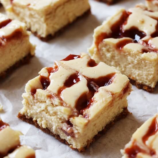 Strawberry & White Choco Cheesecake