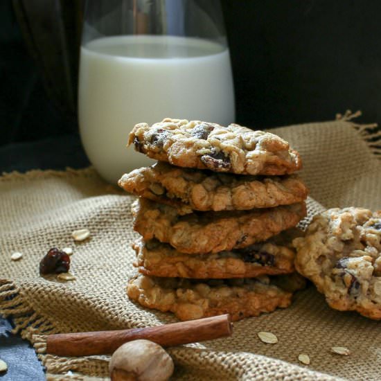 Spiced Brandy Oatmeal Raisin Cookie