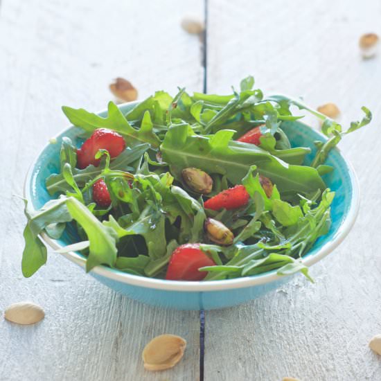 Strawberry, Arugula and Pistachio Salad