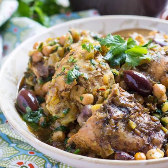 Slow Cooker Moroccan Chicken Tagine