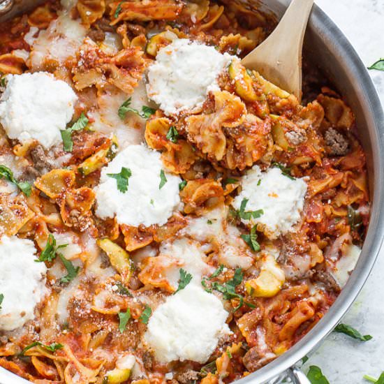 Skinny One Pot Skillet Lasagna