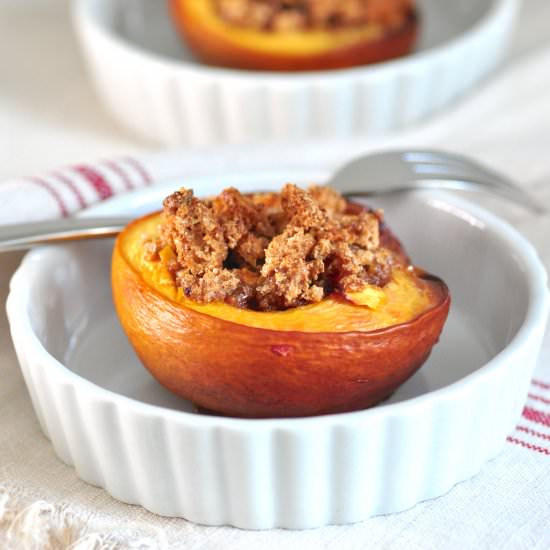 Nectarines with amaretti biscuits