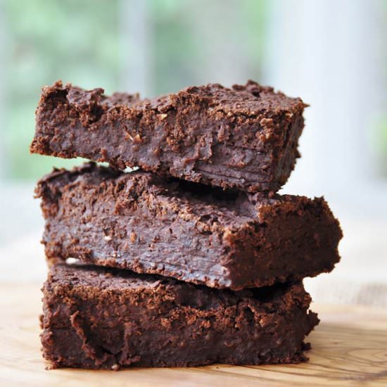 Spicy Vegan Black Bean Brownies