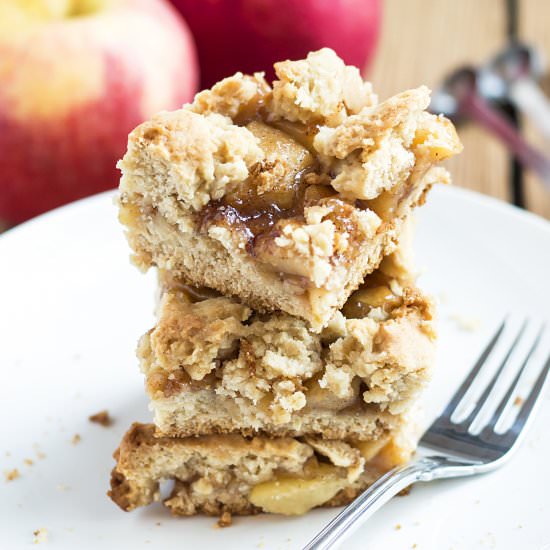 Apple Pie Crumb Bars