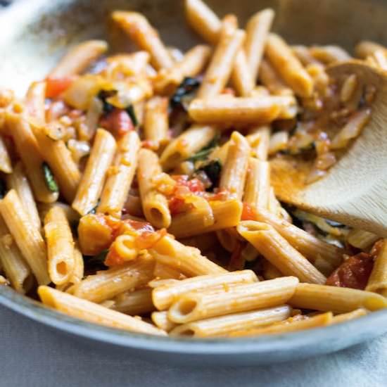 Simple Rustic Pomodoro Sauce