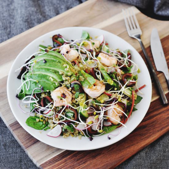 Greenwheat salad with shrimps