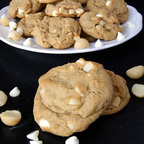 White Choc Macadamia Nut Cookie
