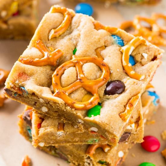 Peanut Butter Pretzel Bars