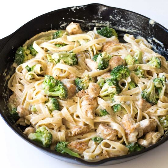 Broccoli Chicken Fettuccine Alfredo