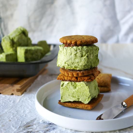 Matcha-mallows S’mores