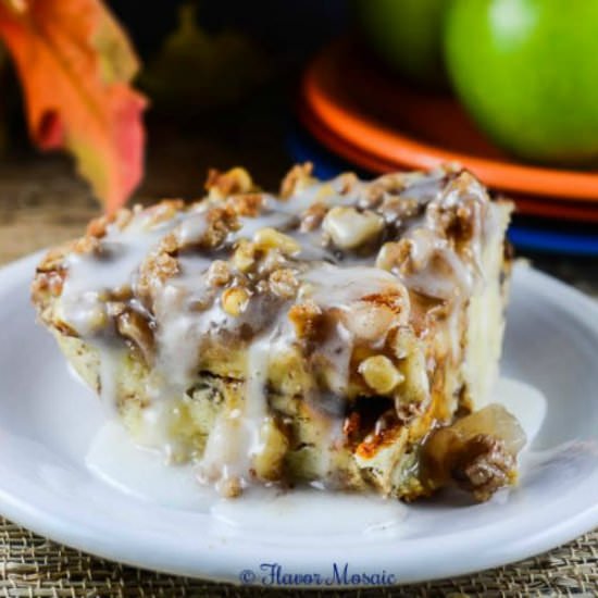 Cinnamon Apple Pie Bread Pudding