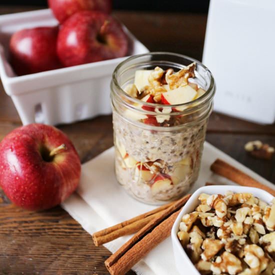 Apple Cinnamon Overnight Oats