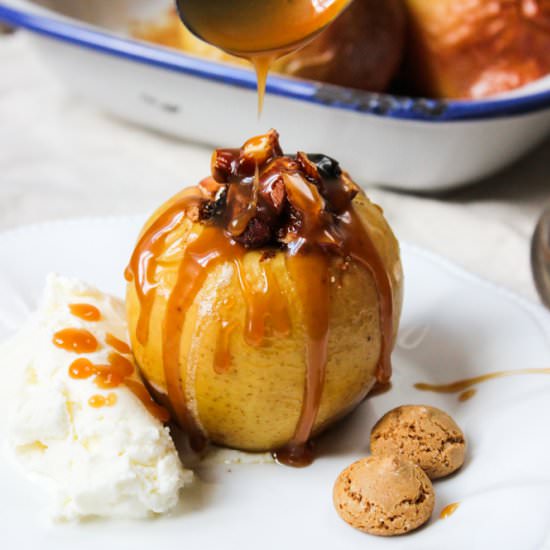 Baked Apples with Caramel Sauce