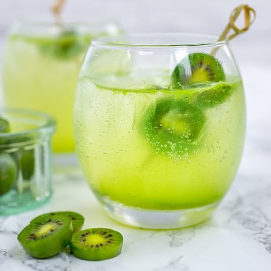 Kiwi Berry Gin Collins