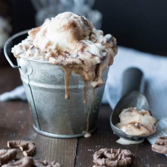 Fudge Swirl Pretzel Gelato