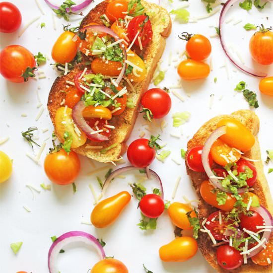 Tomato crostini with parmesan