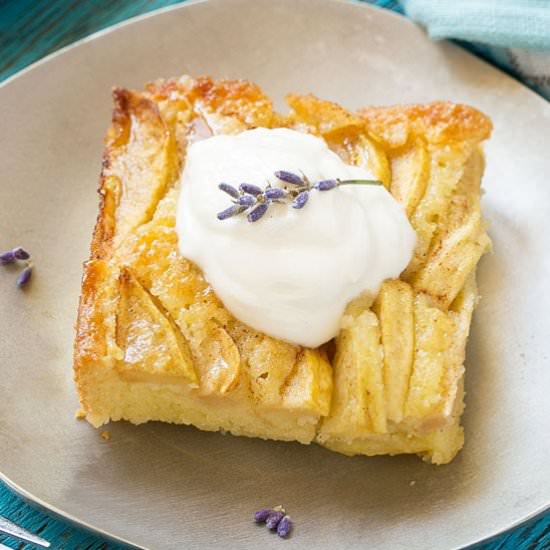 Apple Cinnamon Honey Cake
