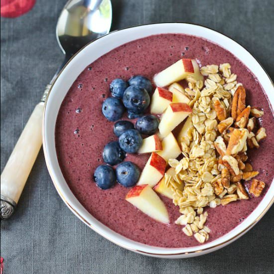Blueberry Apple Crisp Smoothie Bowl