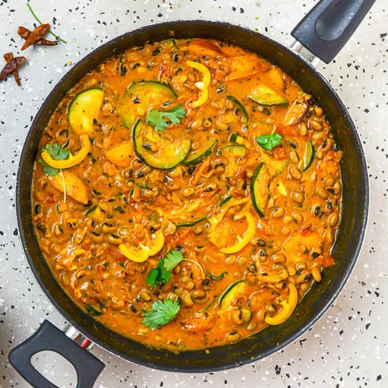 Bean Zucchini Peach Curry