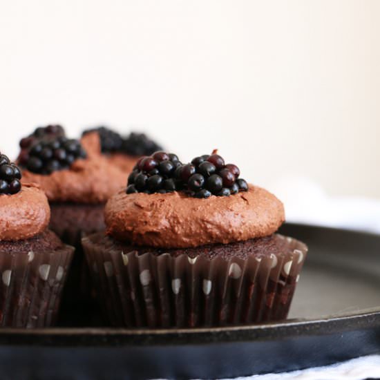 Chocolate and Blackberry Cupcakes