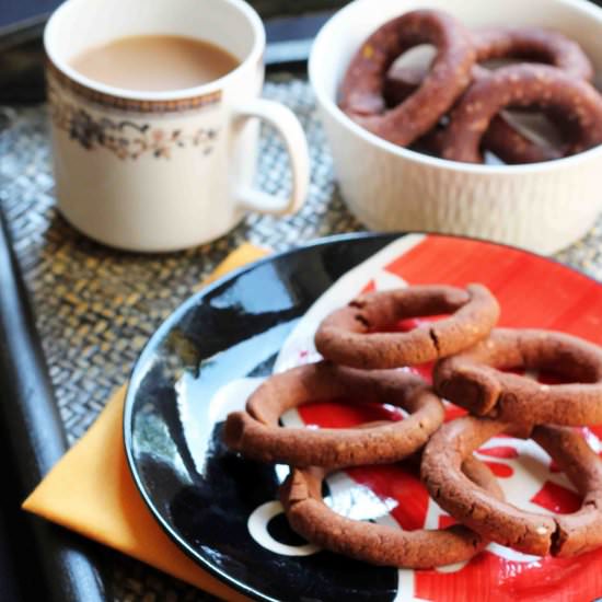 Roasted Red Rice Flour Kodubale