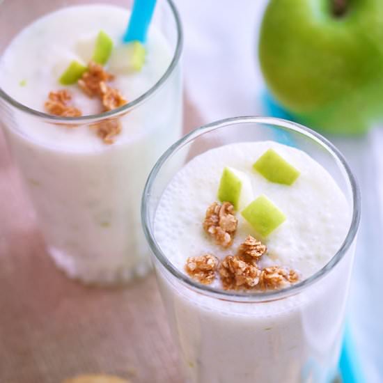 Apple Yogurt Smoothie