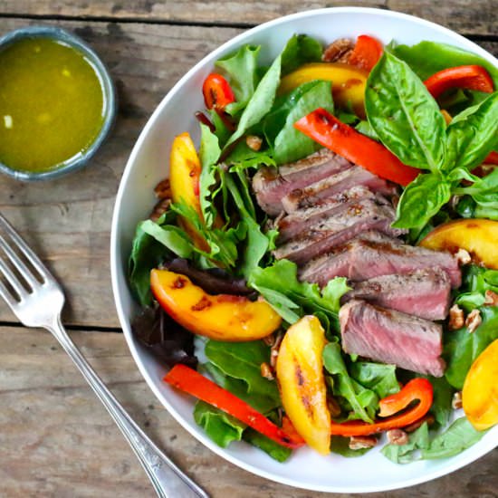 Steak Salad with Grilled Nectarines