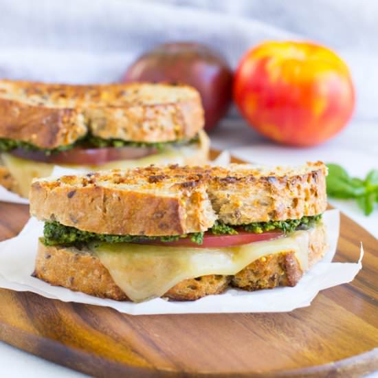 Pesto & Tomato Grilled Cheese