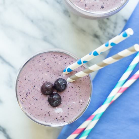 Blueberry Spinach Oat Smoothie